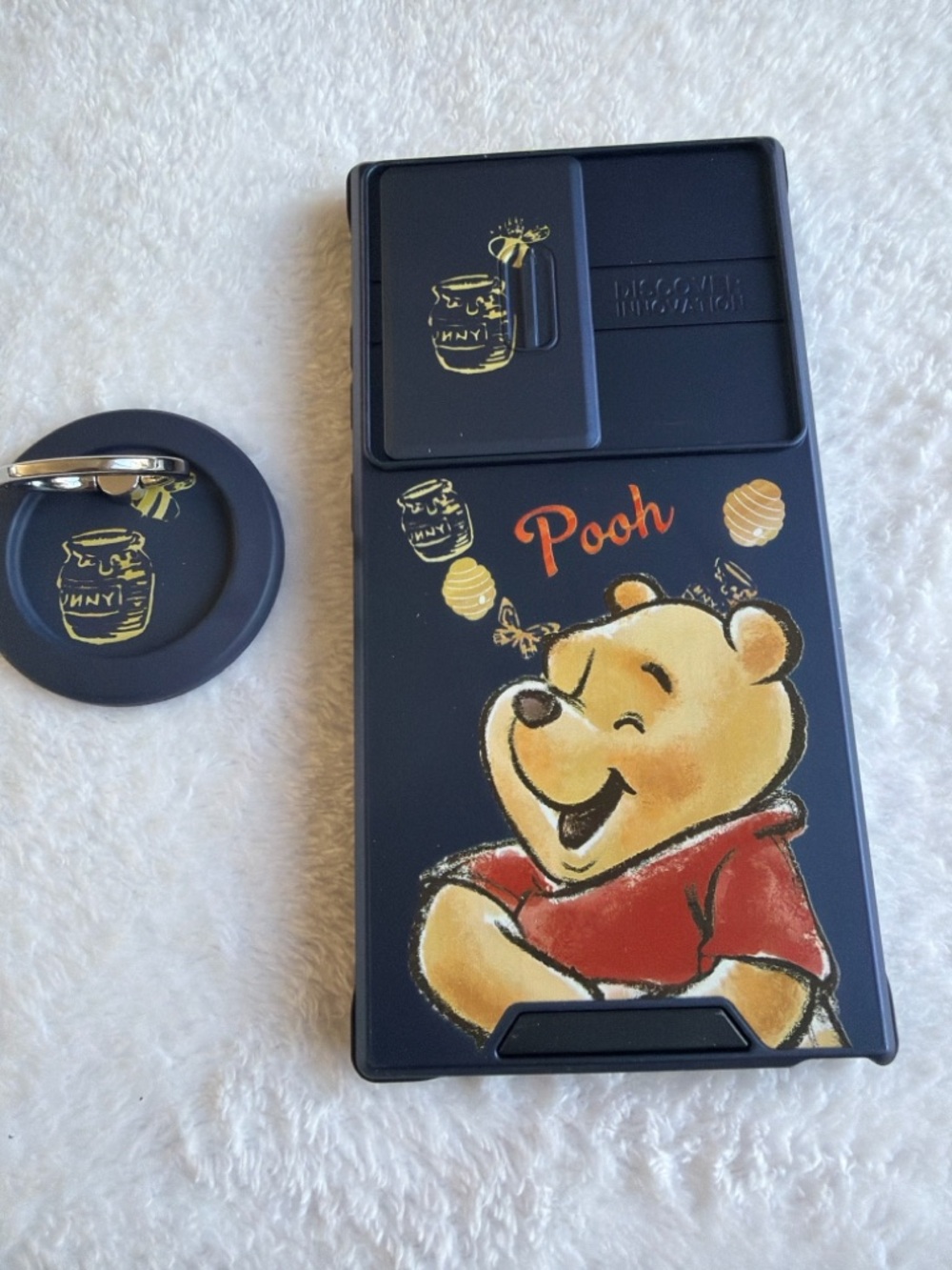 Winnie the Pooh Black Phone Case with Matching Ring Holder fits Samsung s24